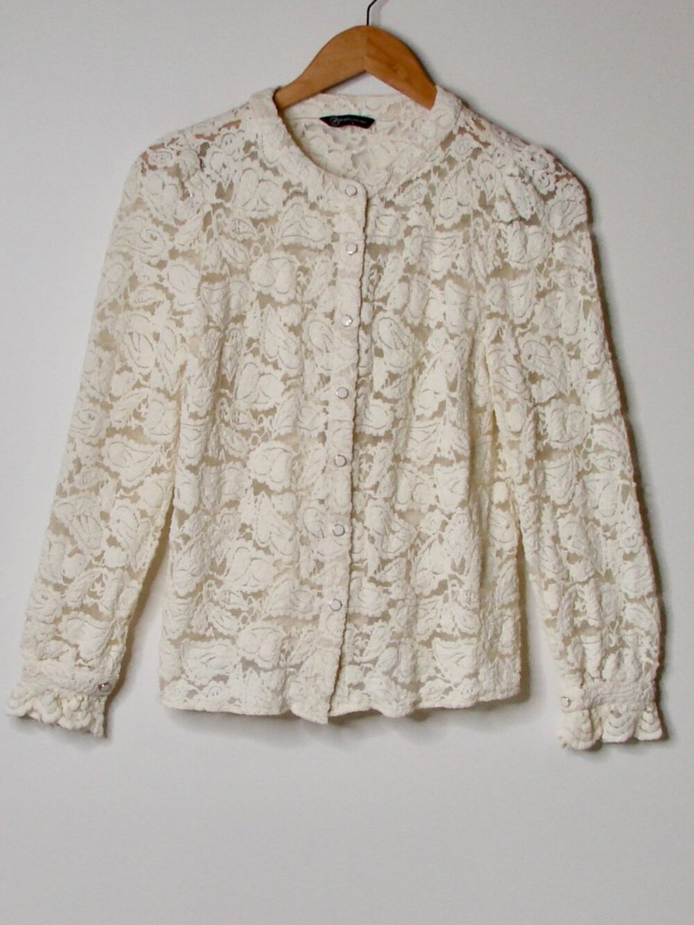 Pretty Garden Cream Lace Blouse Floral Hearts Crochet Dressy Scalloped Small